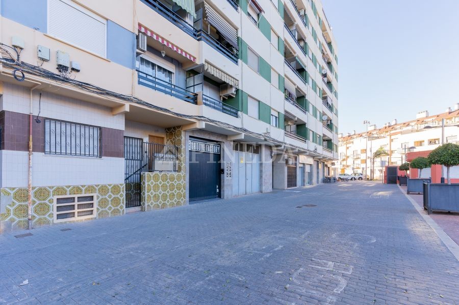 Imagen de Local en El Puig número 67