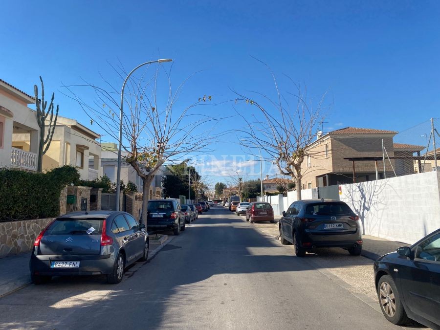 Imagen del inmueble suelo-urbano-en-el-puig_3812V