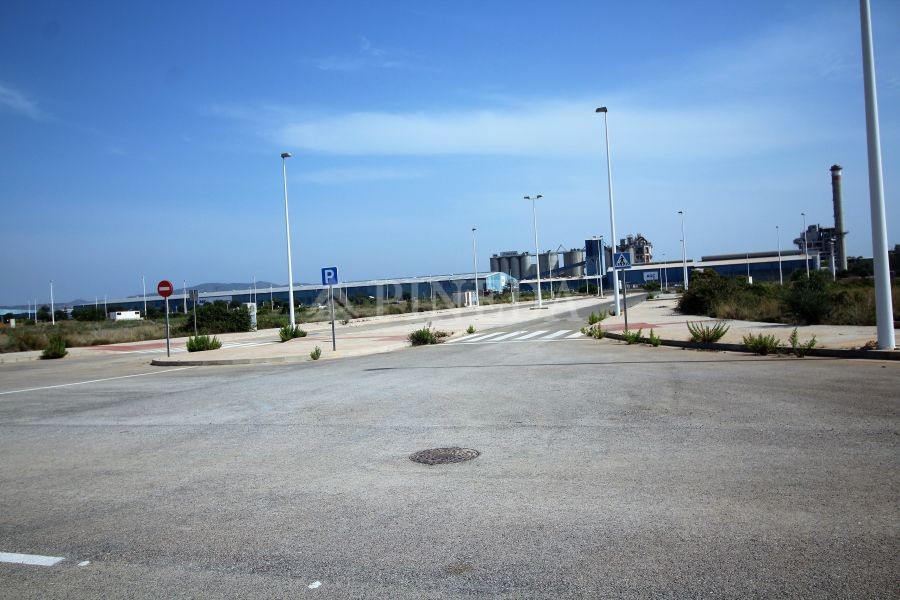 Imagen de Suelo Urbano en Puerto de Sagunto número 36